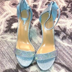 Lovmark silver glitter heels